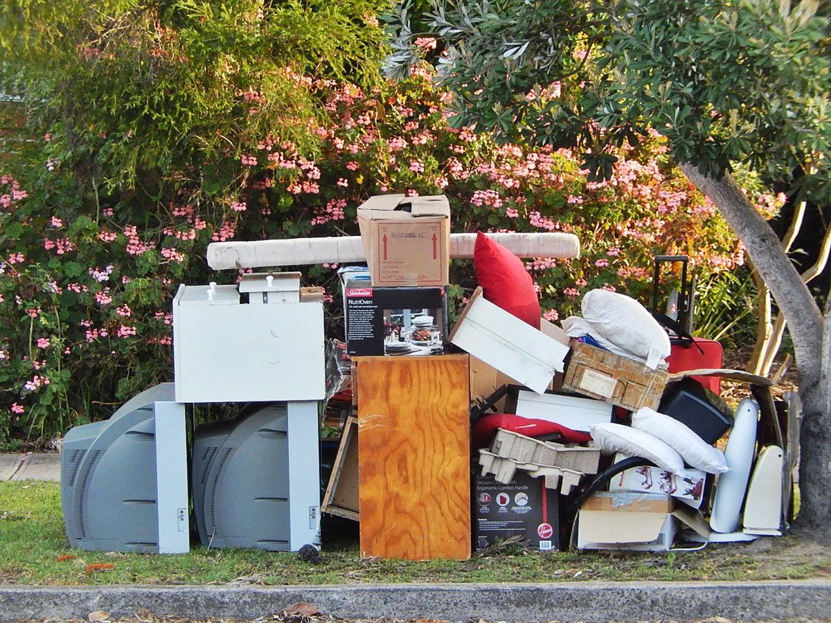 How Junk Removal Services Help Remove Old Equipment and Machinery From Your Office